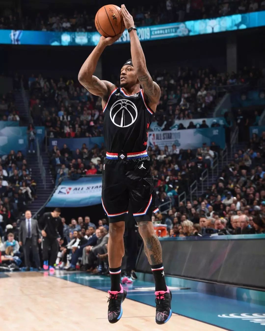 一旦背身未 一旦背身未