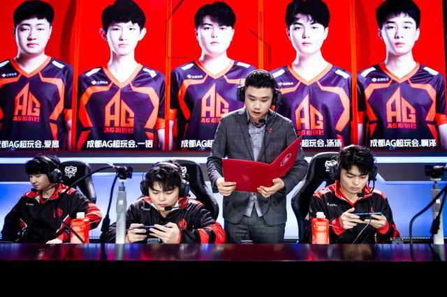 他既能承担 他既能承担